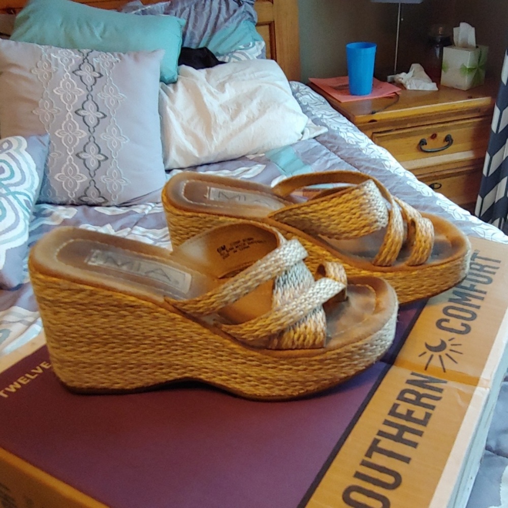 MIA wedge sandals